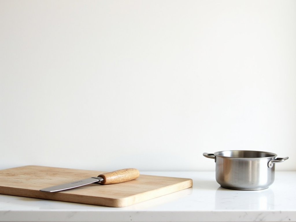 Eine minimalistische Küche mit wenigen Utensilien